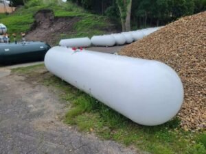 1000 gallon above & below ground propane tank
